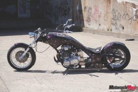 Motorcycle-Mojo_06_Bajo-Paseo